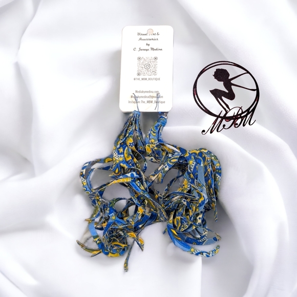 ๐ MBM Pile on the Paisley Swirl Tassel earrings - Picture 4 of 4